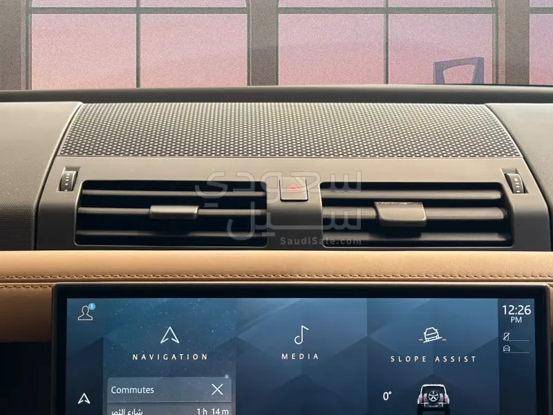 2025 لاند روفر ديفيندر 90