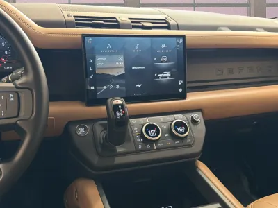 2025 لاند روفر ديفيندر 90