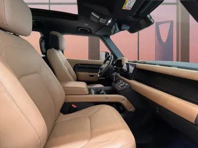 2025 لاند روفر ديفيندر 90