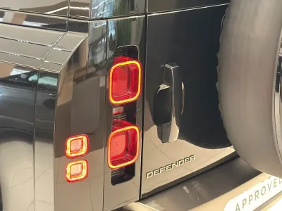 2025 لاند روفر ديفيندر 90