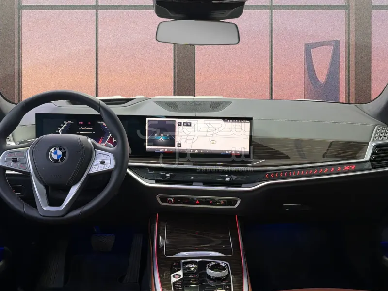 2025 بي ام دبليو الفئة اكس 7