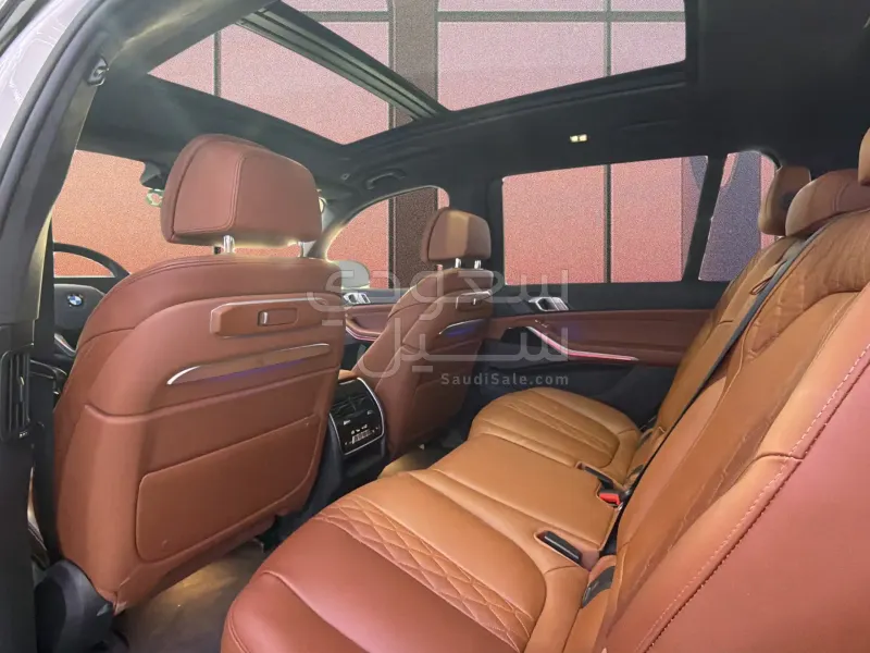 2025 بي ام دبليو الفئة اكس 7