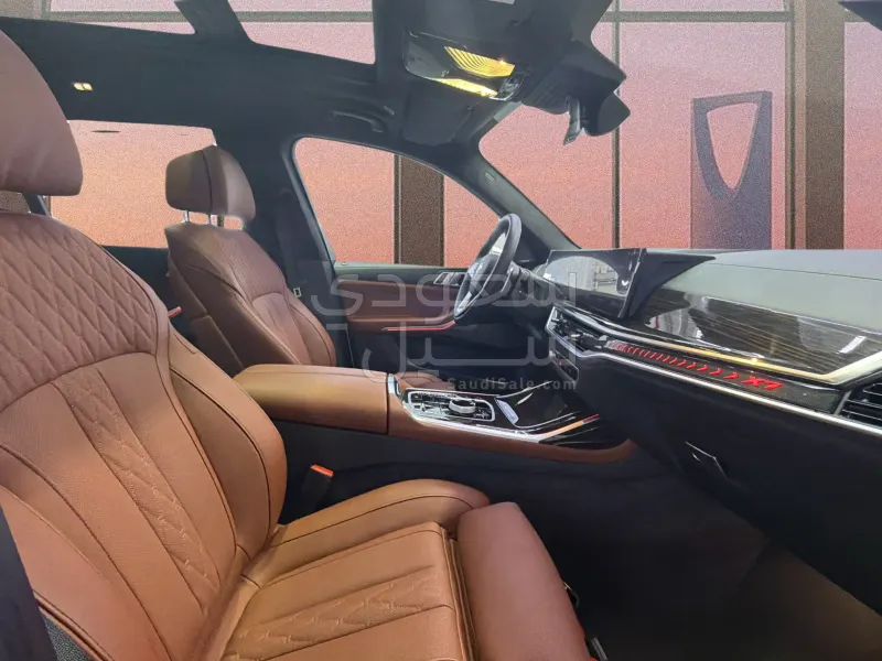 2025 بي ام دبليو الفئة اكس 7