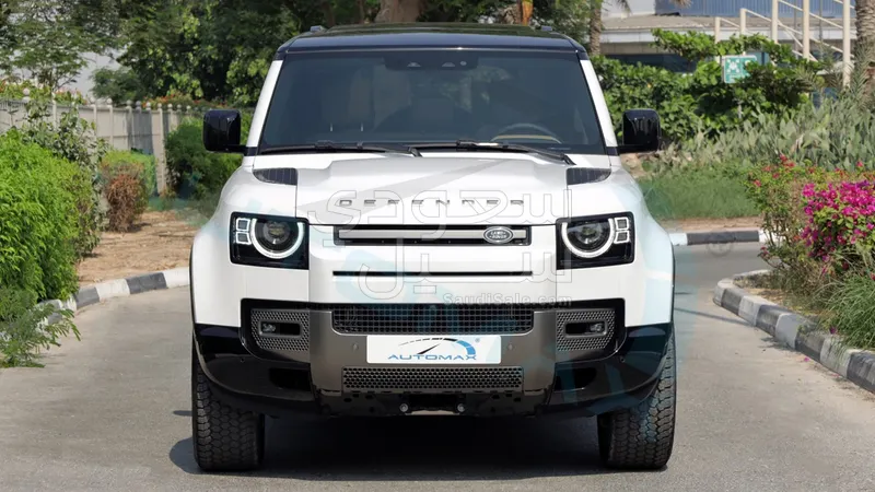 2025 Land Rover Defender X dynamic