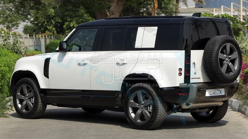 2025 Land Rover Defender X dynamic