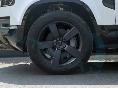 2025 Land Rover Defender X dynamic