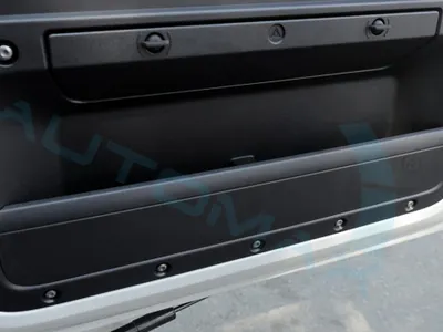 2025 Land Rover Defender X dynamic