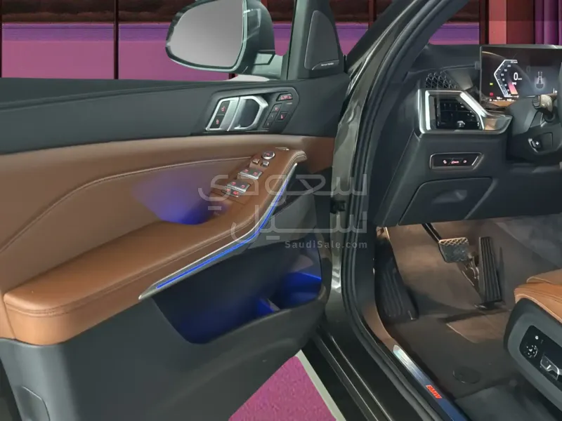 2025 بي ام دبليو الفئة اكس 7