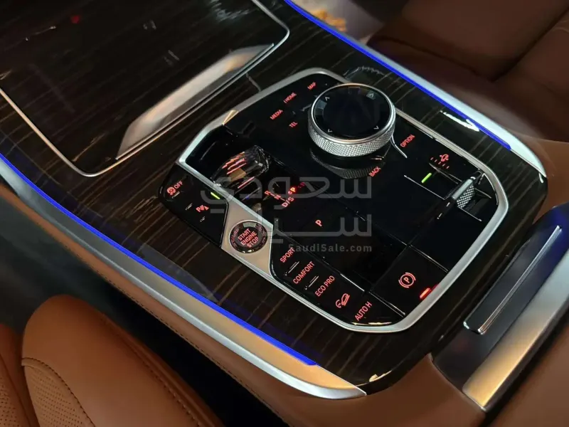 2025 بي ام دبليو الفئة اكس 7