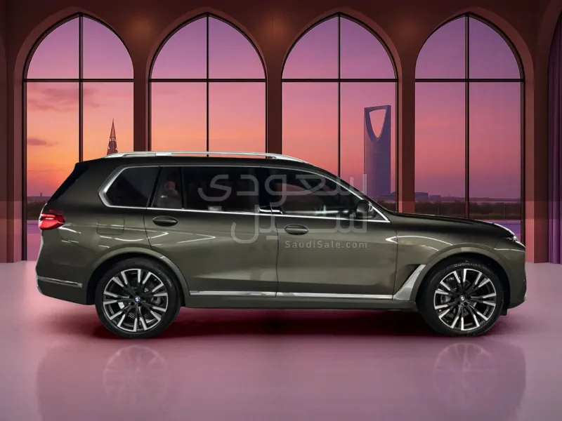 2025 بي ام دبليو الفئة اكس 7