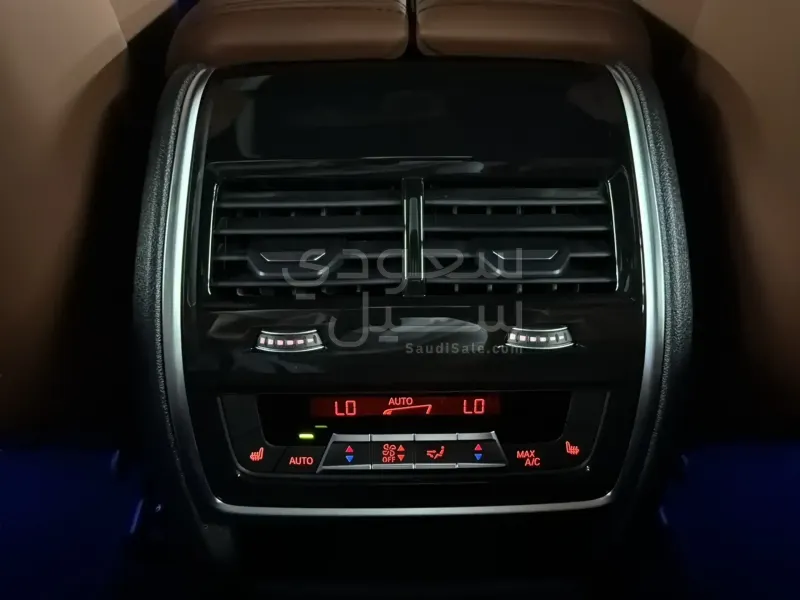 2025 بي ام دبليو الفئة اكس 7