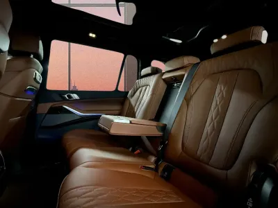 2025 بي ام دبليو الفئة اكس 7