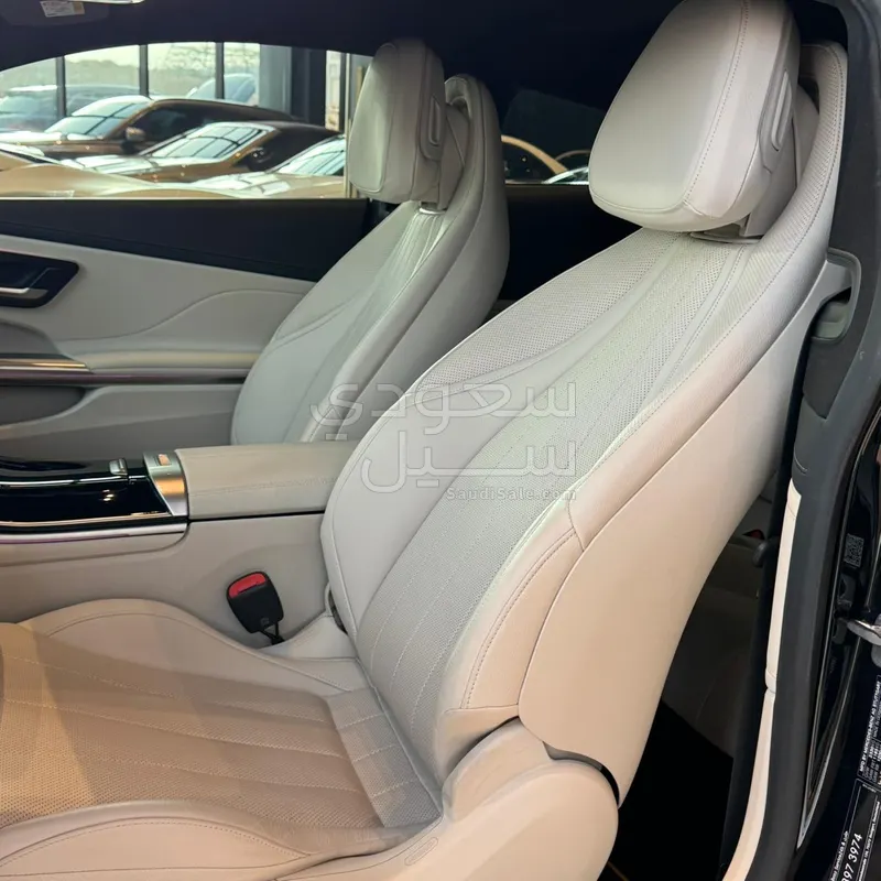 2025 مرسيدس - بنز سي إل إي 300