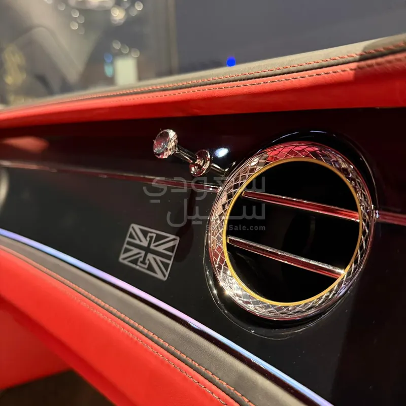 2020 بنتلي كونتيننتل فلاينج سبير دابليو 12