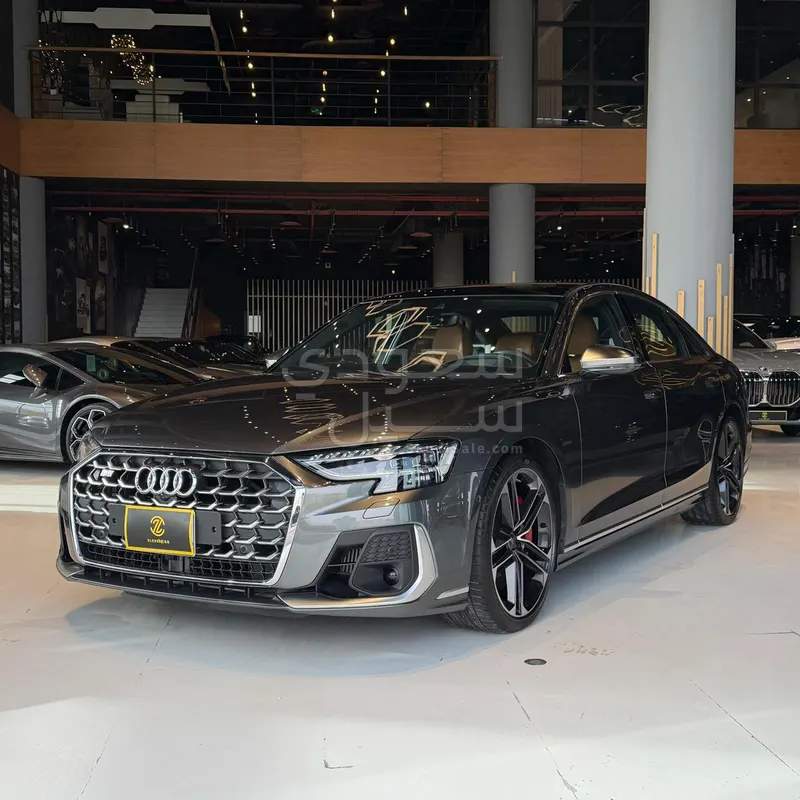 2025 اودي اس 8