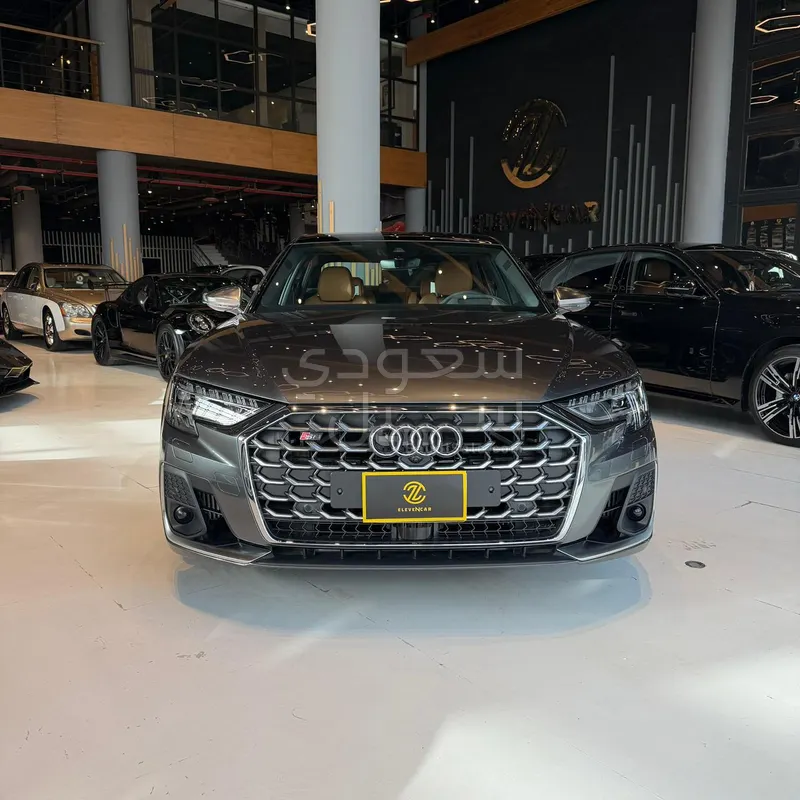 2025 اودي اس 8