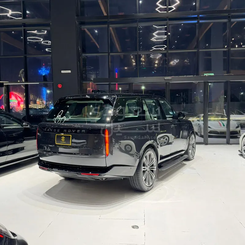 2025 لاند روفر رينج روفر اتش اس اي