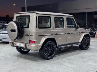 2022 مرسيدس - بنز جي 63 أي إم جي