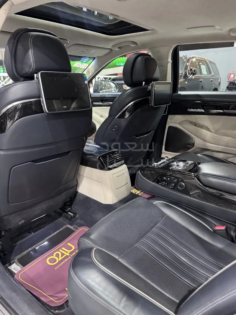 2018 جينيسيس جي 90