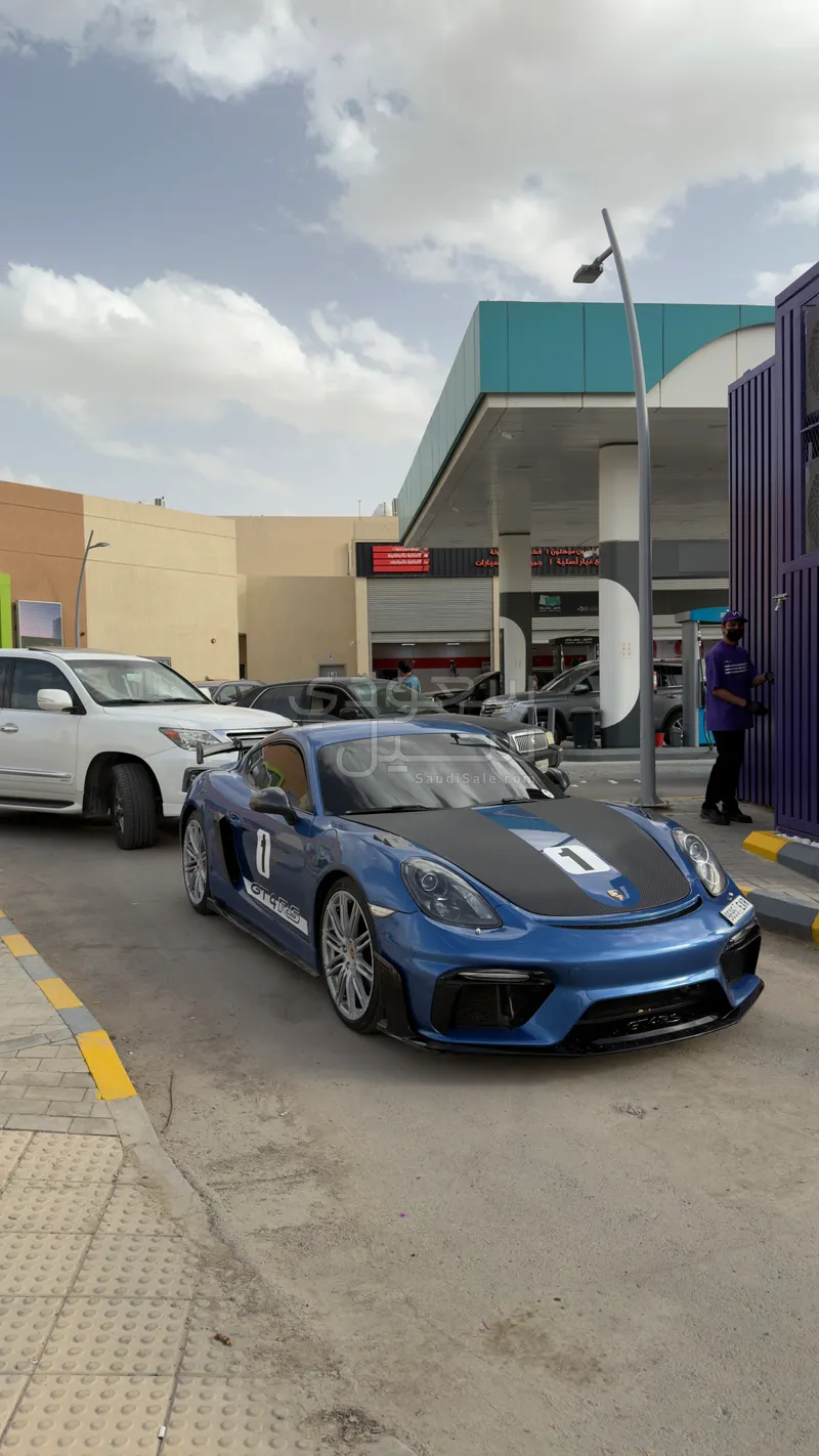 2016 بورش كايمان جي تي 4