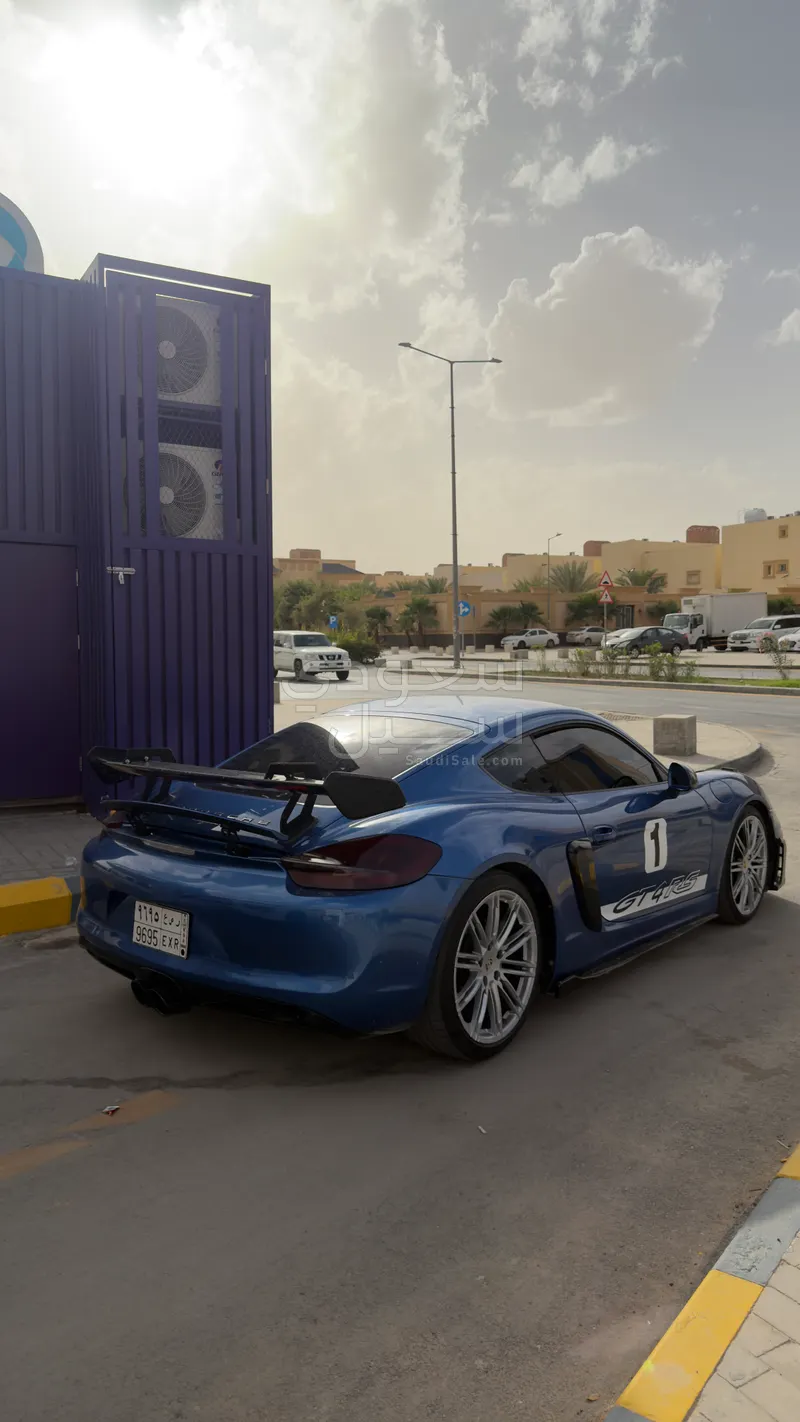 2016 بورش كايمان جي تي 4