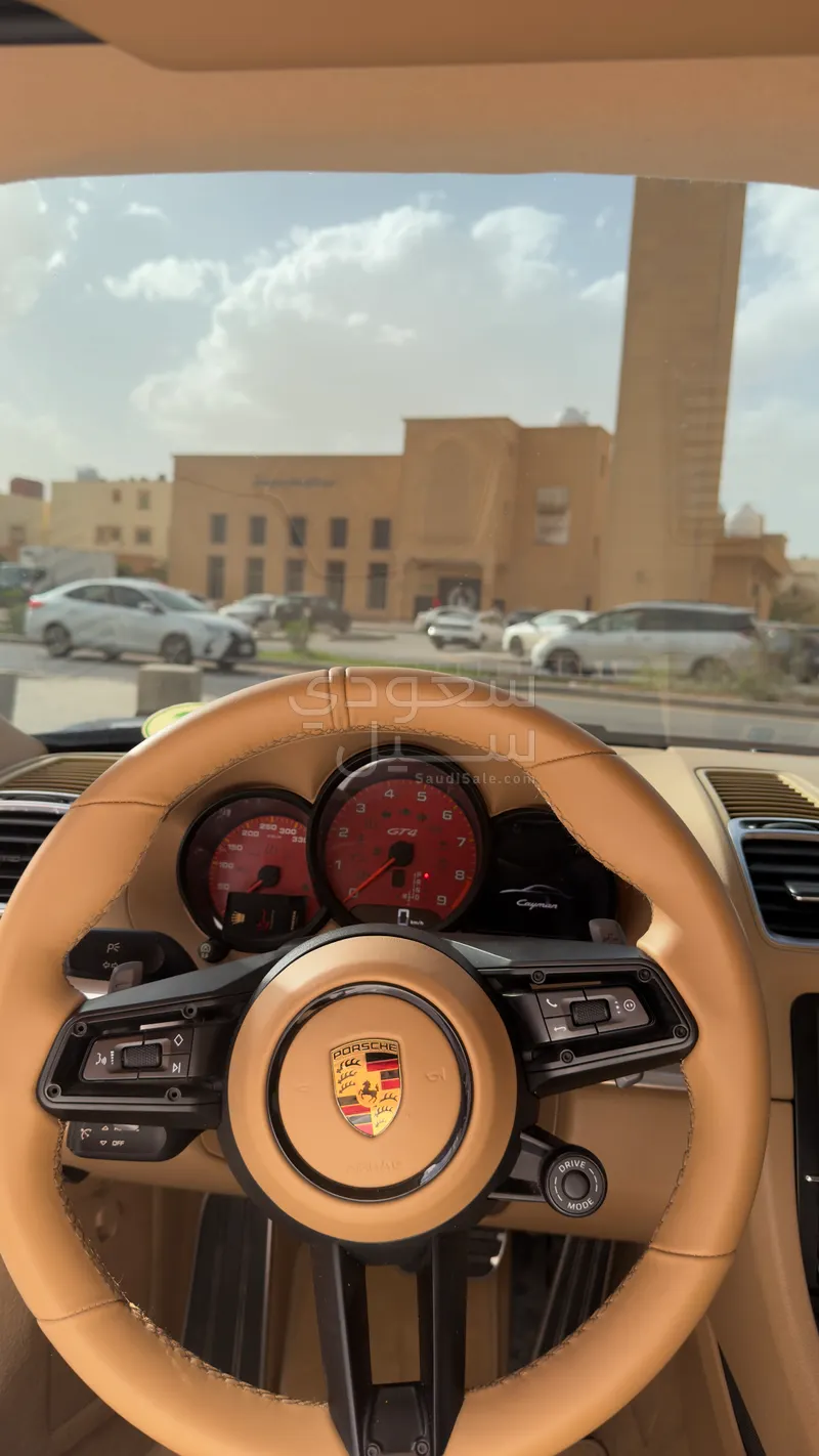 2016 بورش كايمان جي تي 4