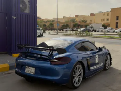 2016 بورش كايمان جي تي 4