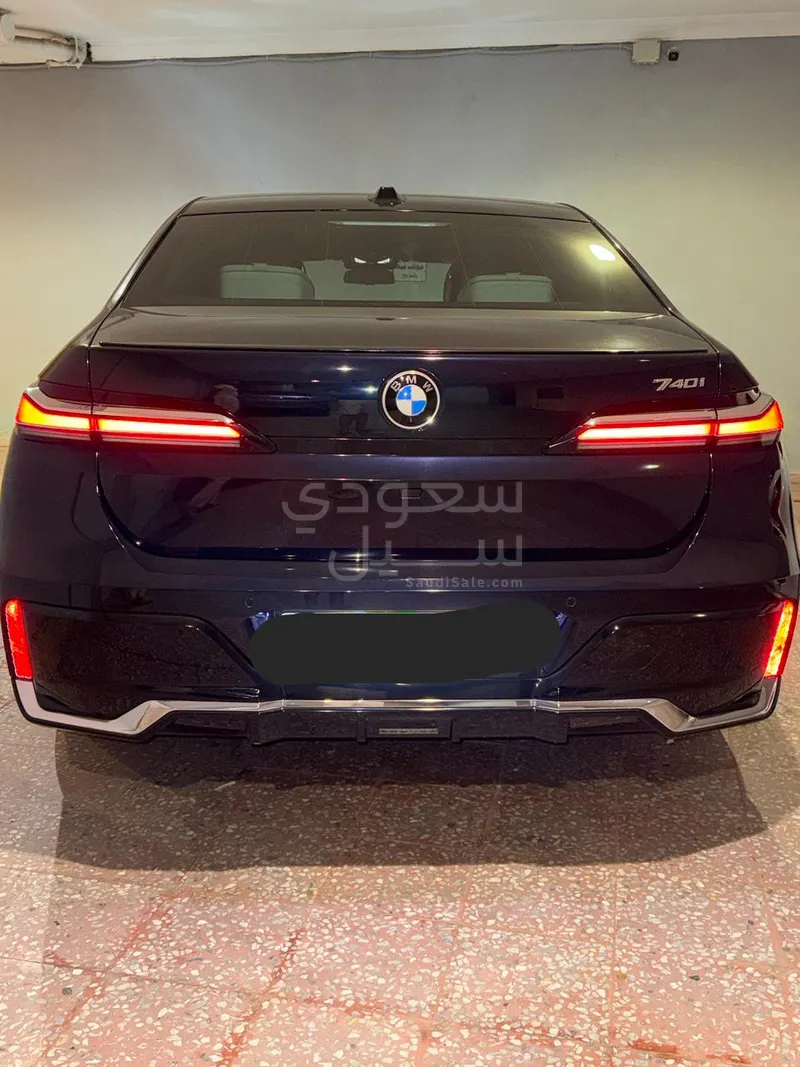 2023 بي ام دبليو الفئة السابعة 740أي