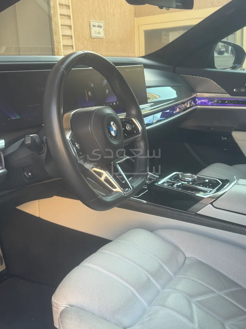 2023 بي ام دبليو الفئة السابعة 740أي