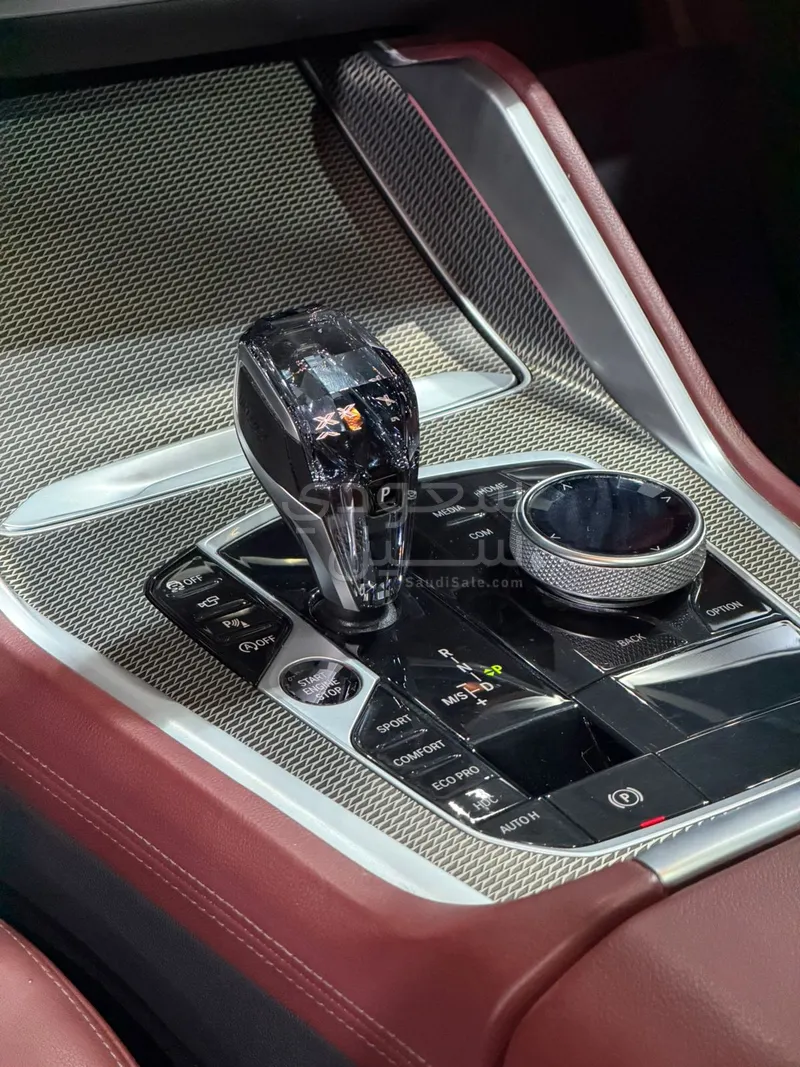 2023 بي ام دبليو الفئة اكس 6