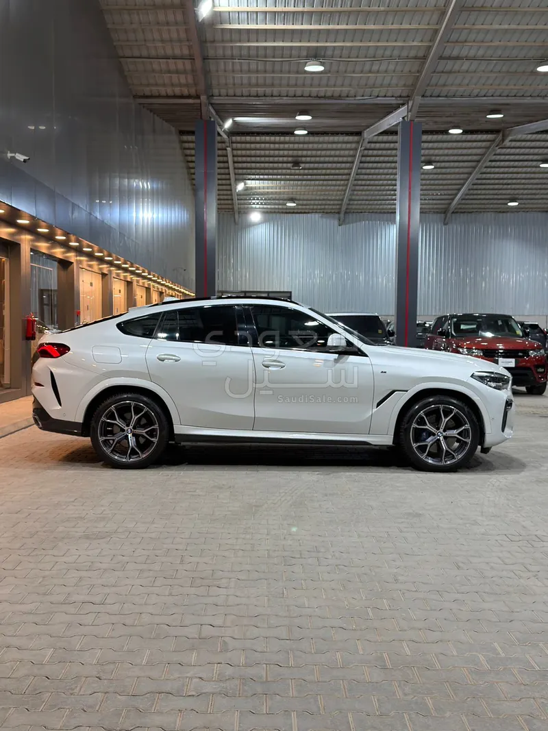 2023 بي ام دبليو الفئة اكس 6