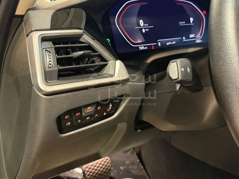 2022 بي ام دبليو الفئة الثالثة 320 أي