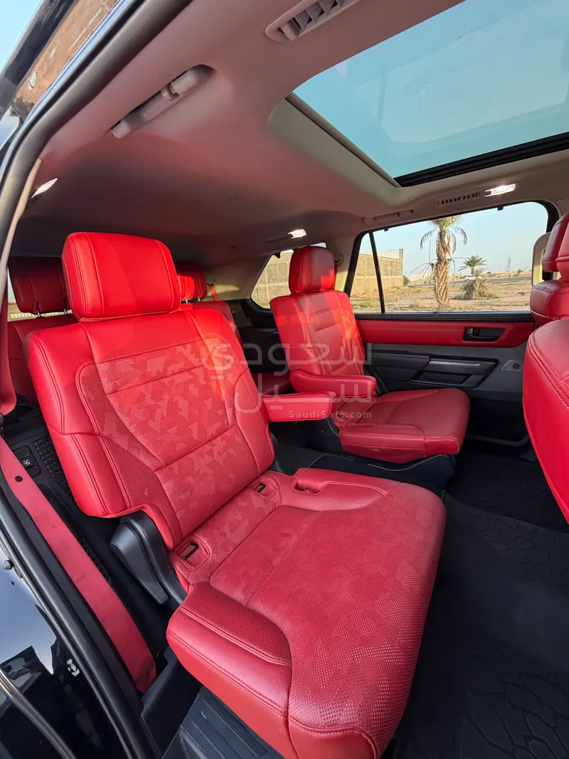 2023 تويوتا سكويا تي ار دي برو