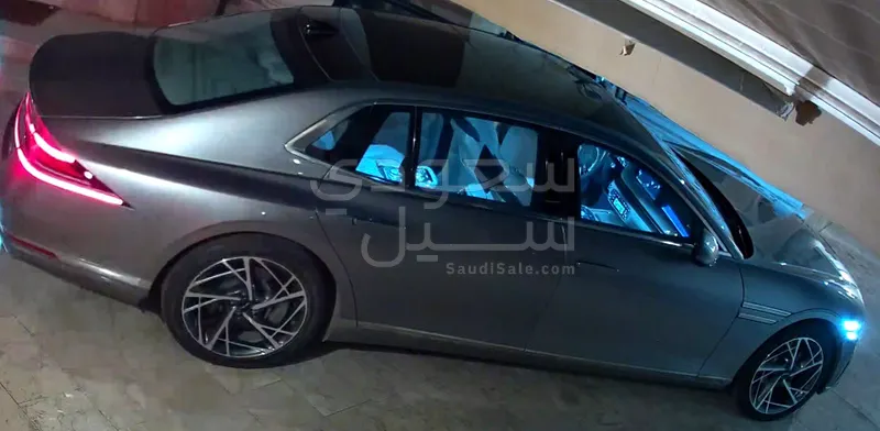 2023 جينيسيس جي 90