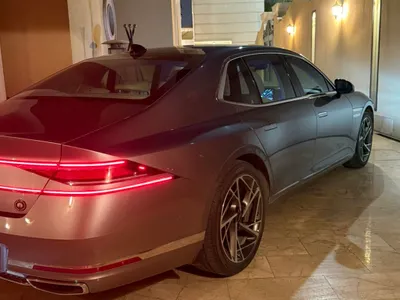 2023 جينيسيس جي 90