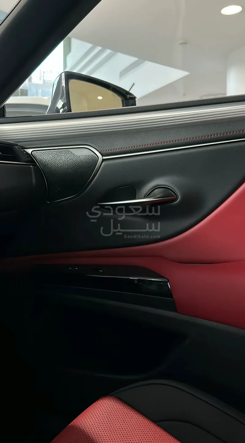 2022 لكزس إي إس 350 اف سبورت