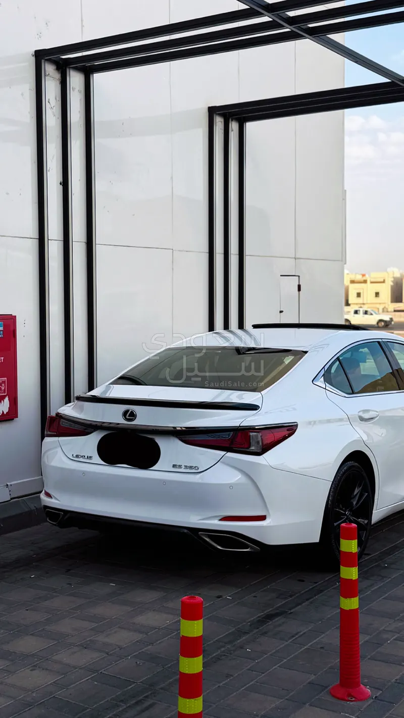2022 لكزس إي إس 350 اف سبورت