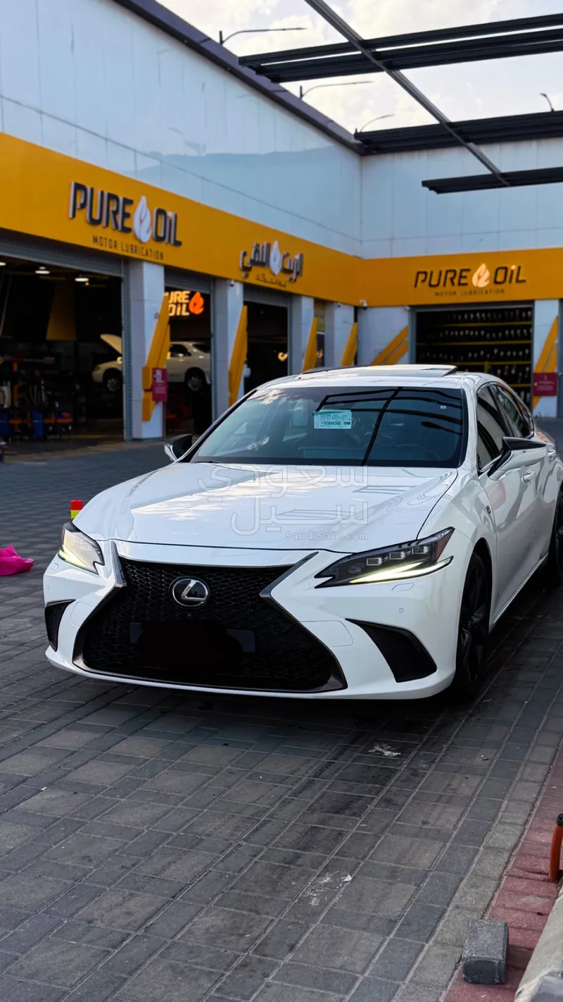 2022 لكزس إي إس 350 اف سبورت