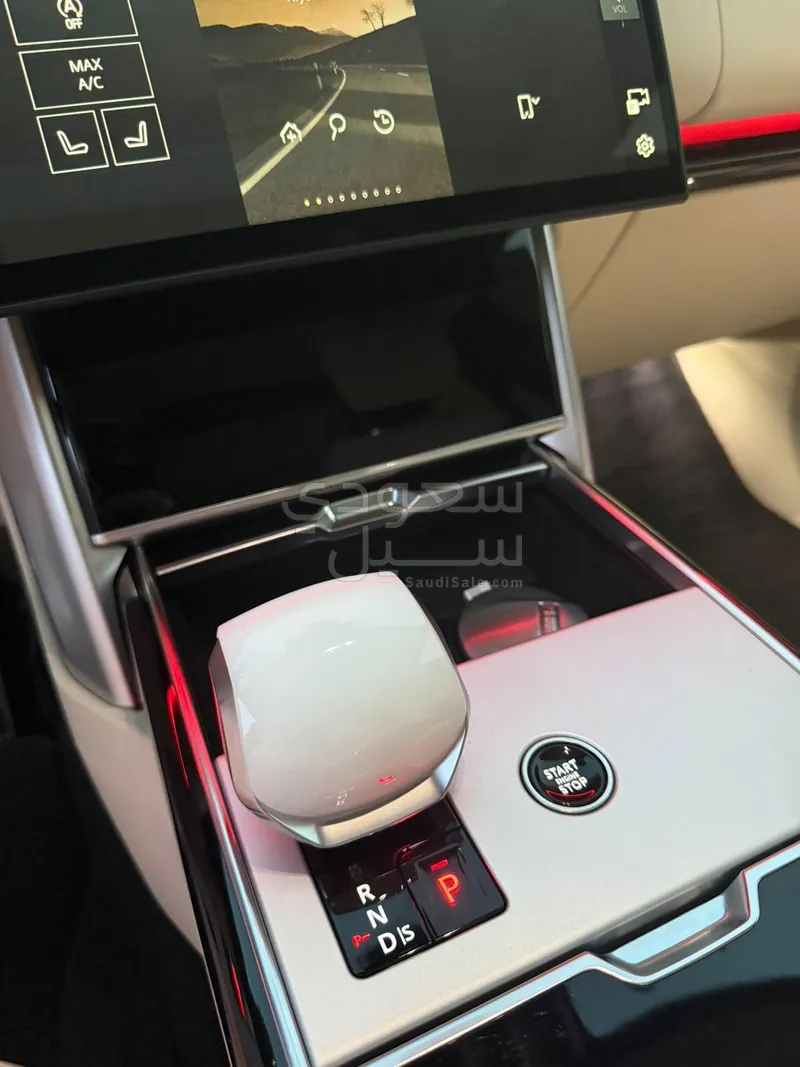 2025 لاند روفر رينج روفر اوتوبيوغرافي