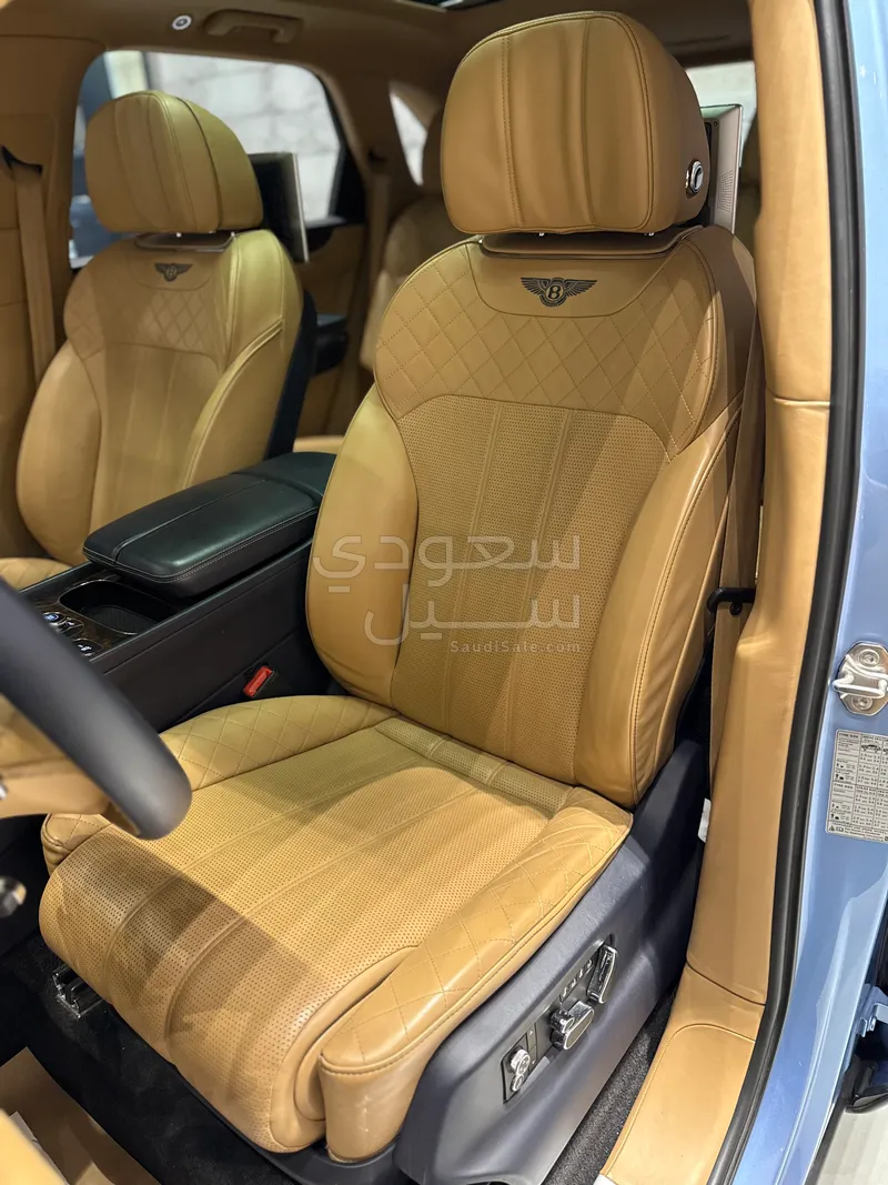 2017 بنتلي بنتايجا