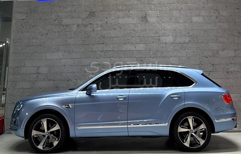 2017 بنتلي بنتايجا