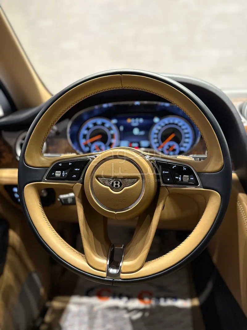 2017 بنتلي بنتايجا