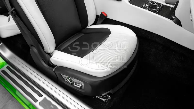 2019 رولز رويس داون بلاك بادج