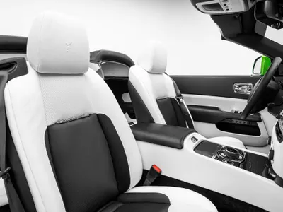 2019 رولز رويس داون بلاك بادج