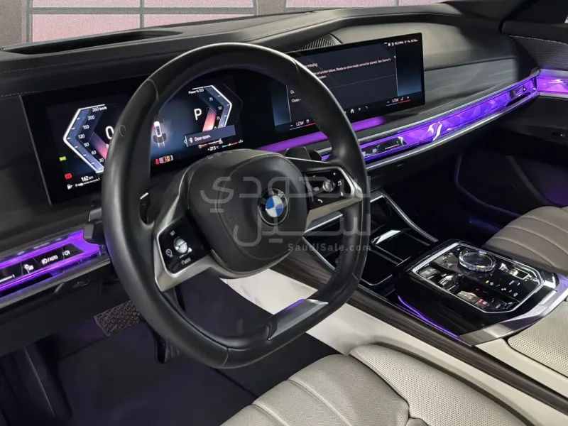 2024 بي ام دبليو الفئة السابعة 735أي