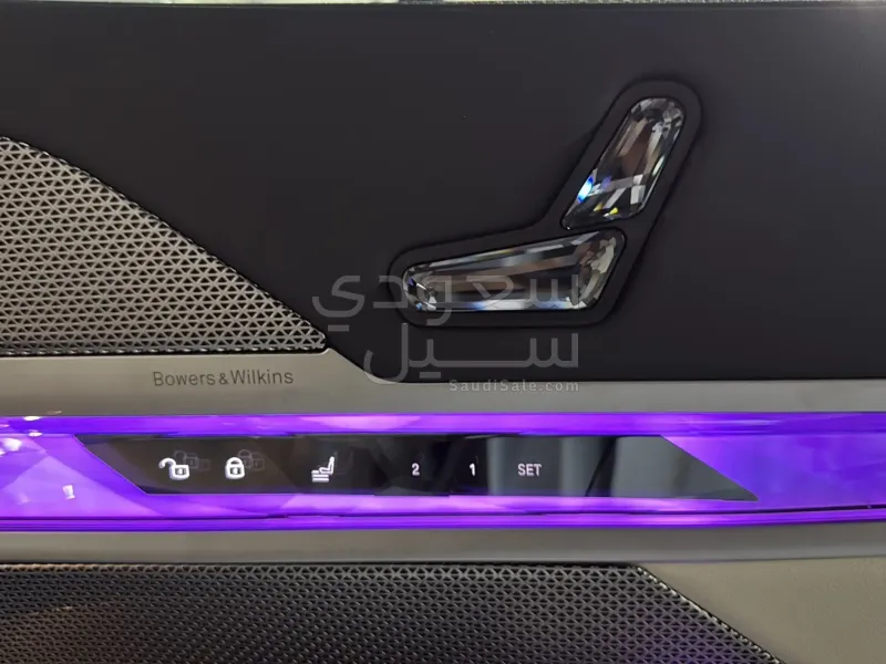 2024 بي ام دبليو الفئة السابعة 735أي