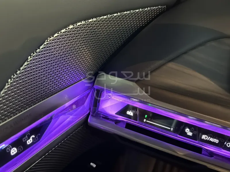 2024 بي ام دبليو الفئة السابعة 735أي