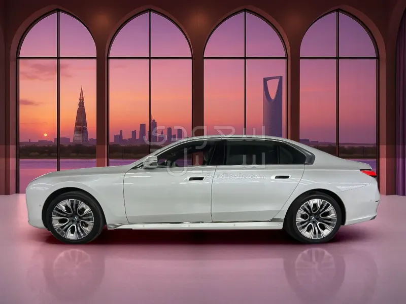 2024 بي ام دبليو الفئة السابعة 735أي