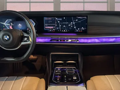 2024 بي ام دبليو الفئة السابعة 735أي