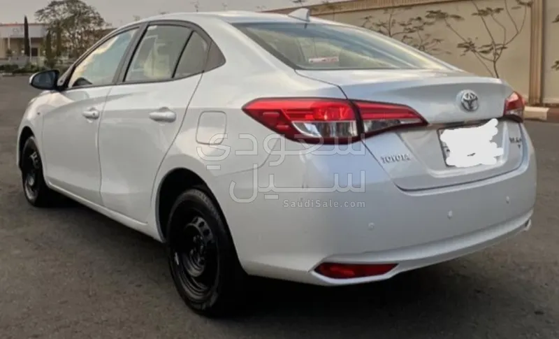 2021 تويوتا ياريس